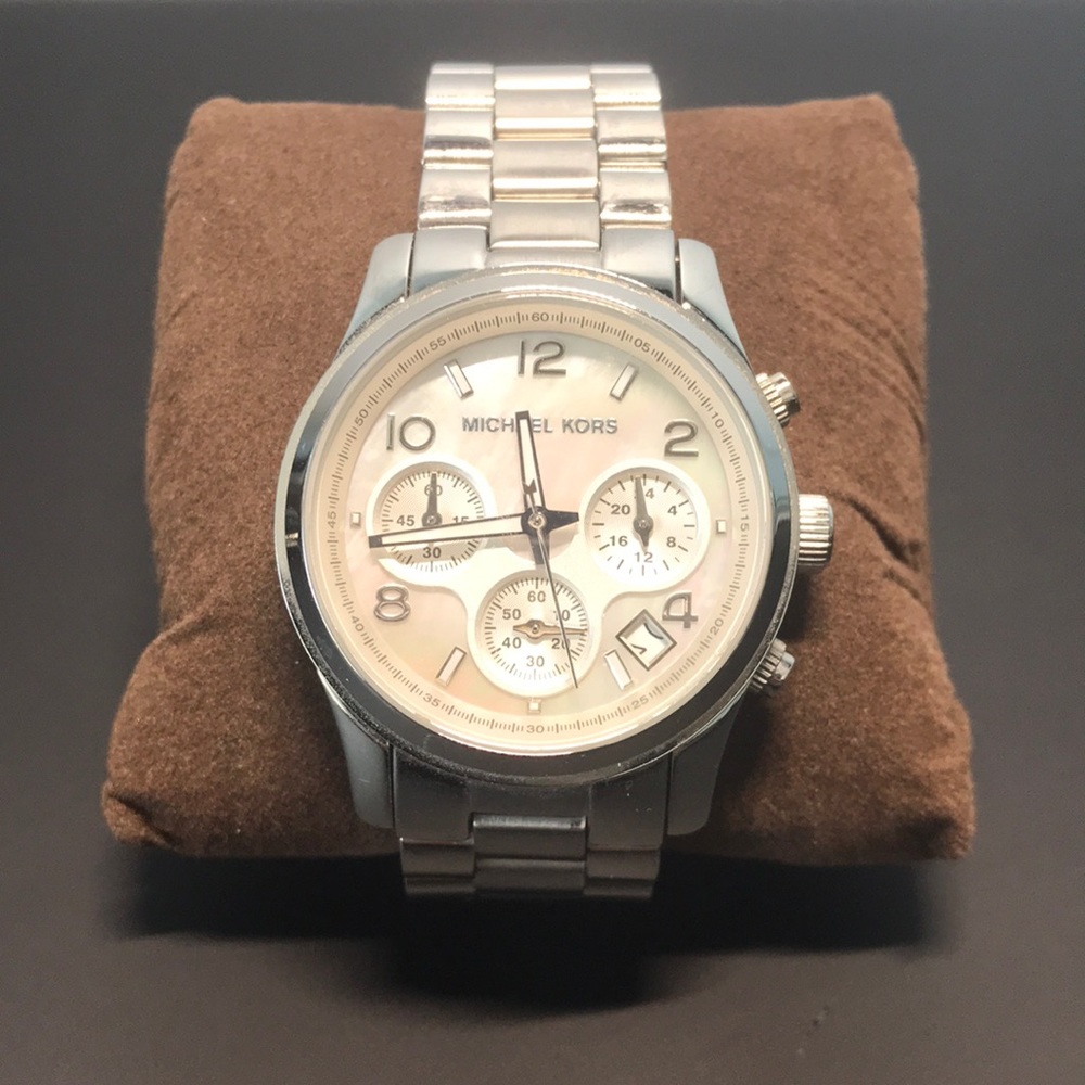 Michael Kors Chronograph VD54 Watch Pearl Face